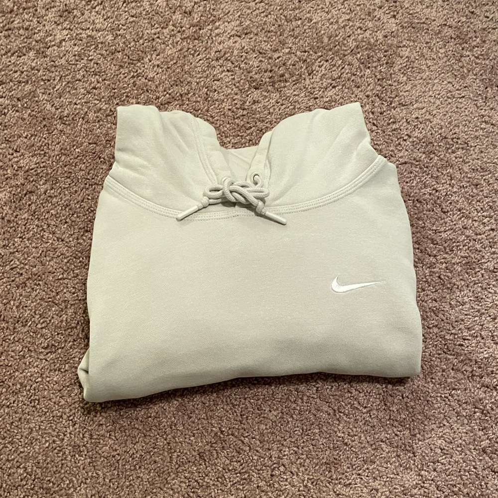 nike hoodie
